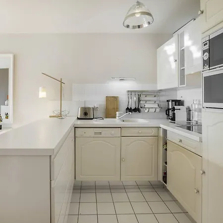 Superbe T2 Vue Mer, Ideal Pour - Fr-1-821-14 *